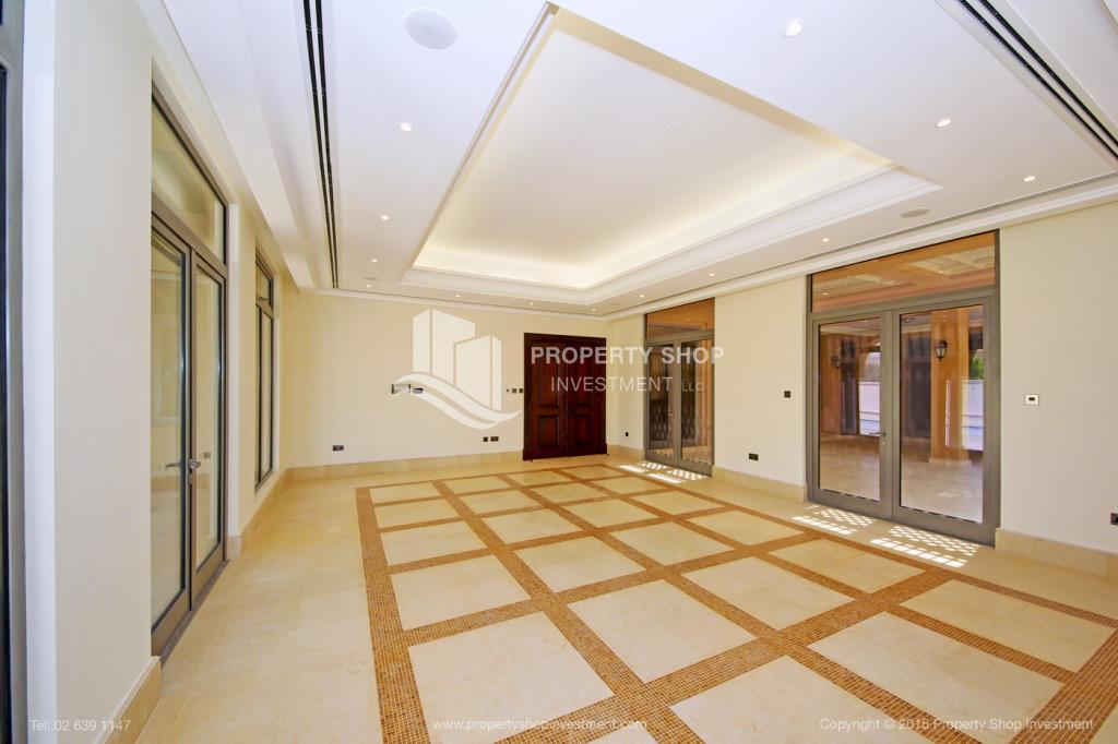 Comfort and Luxury for 5BR Executive Mediterranean Villa for sale in Saadiyat Island